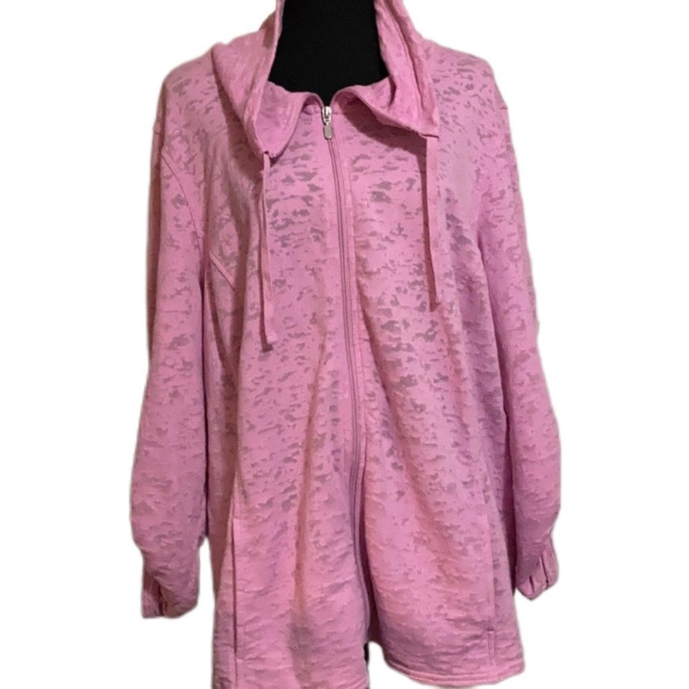 Women’s zip front activewear
